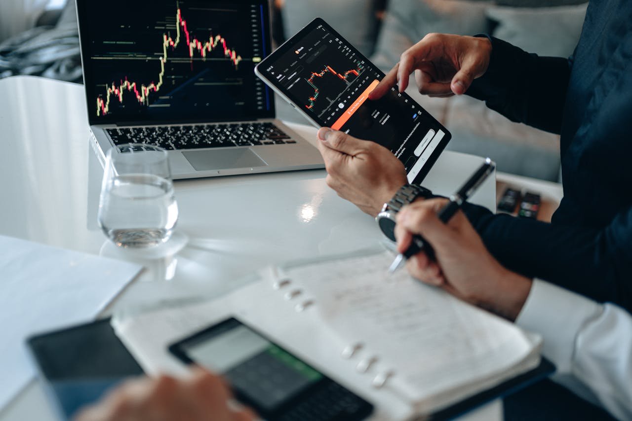 Dirección estratégica Redix Online - Julio Darwin fundador
